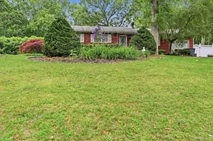 23 Flicker Dr, Middle Island, NY 11953 - Photo 25
