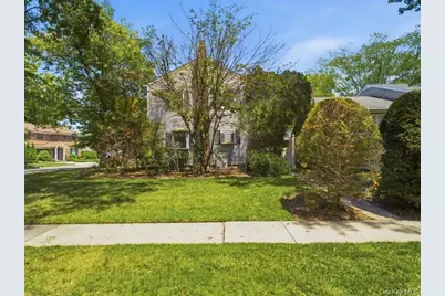100 Bayberry Avenue, Garden City, NY 11530 - Photo 35