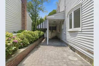 100 Bayberry Avenue, Garden City, NY 11530 - Photo 31