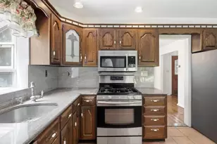 100 Bayberry Ave, Garden City, NY 11530 - Photo 13