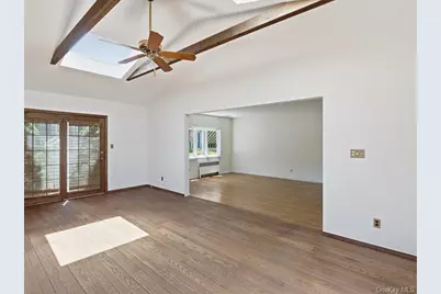 100 Bayberry Avenue, Garden City, NY 11530 - Photo 9