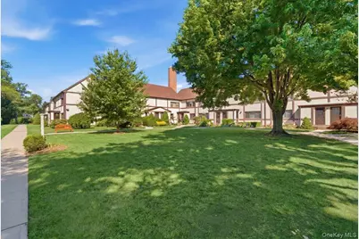 107 15th Street #E2, Garden City, NY 11530 - Photo 15