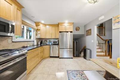 37 Park Avenue, Yonkers, NY 10703 - Photo 21