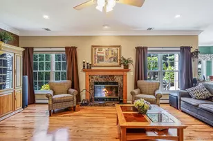 10 Park View Ln, Lake Grove, NY 11755 - Photo 21