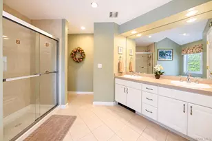 10 Park View Ln, Lake Grove, NY 11755 - Photo 37