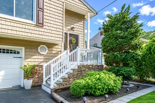 6 Atlantic St, Holtsville, NY 11742 - Photo 3