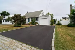 161 Van Buren St, West Babylon, NY 11704 - Photo 3