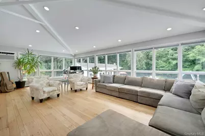 16 Hearthstone Circle, Scarsdale, NY 10583 - Photo 9