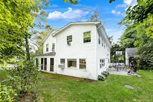 87 Susquehanna Ave, Great Neck, NY 11021 - Photo 25