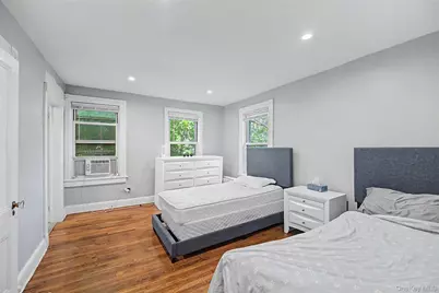 87 Susquehanna Avenue, Great Neck, NY 11021 - Photo 15