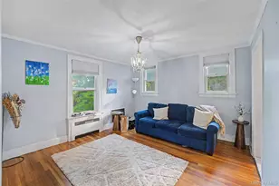 87 Susquehanna Ave, Great Neck, NY 11021 - Photo 11