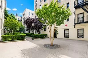 21-15 33St, Astoria, NY 11105 - Photo 1