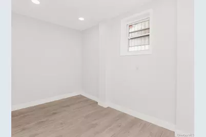 1893 Longfellow Avenue, Bronx, NY 10460 - Photo 7