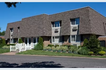 475 Little East Neck Road #PW26, West Babylon, NY 11704 - Photo 1
