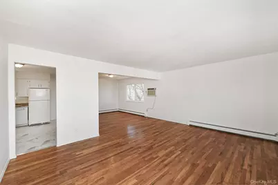 8 Harbor Hill Road #2 Second Floor, Glen Cove, NY 11542 - Photo 9