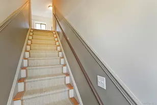 8 Harbor Hill Rd, Glen Cove, NY 11542 - Photo 3