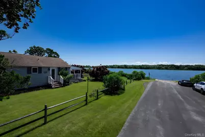 136 Bayview Avenue, Southold, NY 11971 - Photo 1