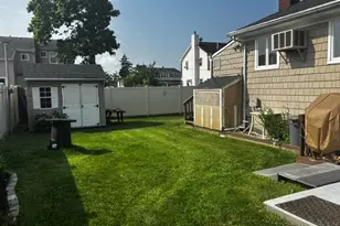 45 W Clearwater Rd, Lindenhurst, NY 11757 - Photo 3