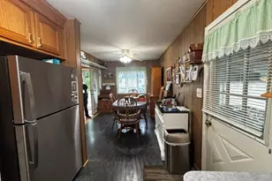 45 W Clearwater Rd, Lindenhurst, NY 11757 - Photo 19