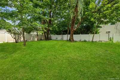 9 4th Street, Nesconset, NY 11767 - Photo 11