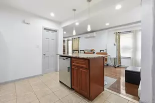 111-35 166th St, Jamaica, NY 11433 - Photo 9
