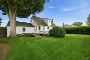 207 Sullivan Ave, Farmingdale, NY 11735 - Photo 31
