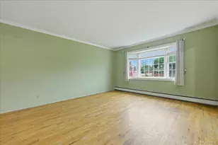207 Sullivan Ave, Farmingdale, NY 11735 - Photo 3