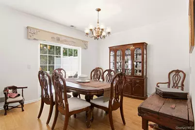 31 Willow Wood Drive, East Setauket, NY 11733 - Photo 9