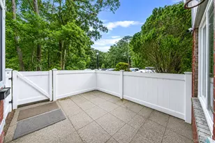 577 Blue Ridge Dr, Medford, NY 11763 - Photo 3