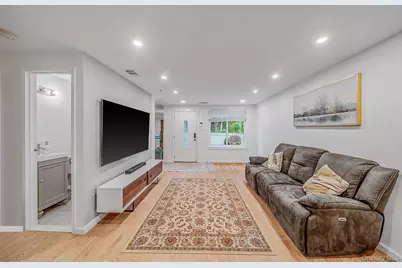 577 Blue Ridge Drive, Medford, NY 11763 - Photo 5