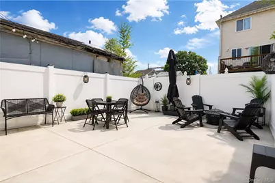 229 A Freeborn Street, New York, NY 10306 - Photo 19