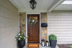 80 Joyce Rd, Plainview, NY 11803 - Photo 5