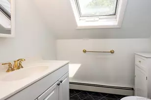 69 Corncrib Ln, Levittown, NY 11756 - Photo 17