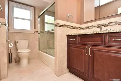 267 Haypath Road, Old Bethpage, NY 11804 - Photo 7