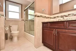 267 Haypath Rd, Old Bethpage, NY 11804 - Photo 7