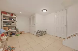 2461 Riviera Ln, Bellmore, NY 11710 - Photo 35