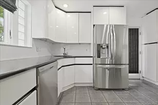 2461 Riviera Ln, Bellmore, NY 11710 - Photo 7