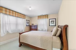 42 North Rd, Great Neck, NY 11024 - Photo 27
