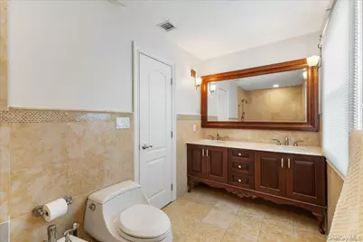 42 North Road, Great Neck, NY 11024 - Photo 25