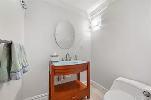 42 North Rd, Great Neck, NY 11024 - Photo 19