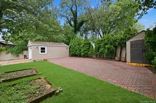 195 Scarcliffe Dr, Malverne, NY 11565 - Photo 33