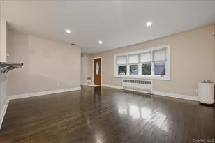 195 Scarcliffe Dr, Malverne, NY 11565 - Photo 7