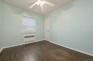 195 Scarcliffe Dr, Malverne, NY 11565 - Photo 17