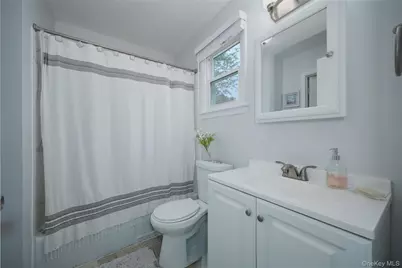181 N Grand Avenue, Poughkeepsie, NY 12603 - Photo 29