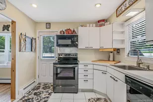 6 Malba Dr, Shirley, NY 11967 - Photo 11