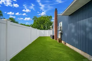 6 Malba Dr, Shirley, NY 11967 - Photo 35