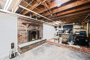 6 Malba Dr, Shirley, NY 11967 - Photo 23