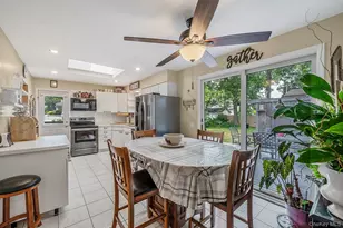 6 Malba Dr, Shirley, NY 11967 - Photo 9