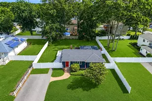 6 Malba Dr, Shirley, NY 11967 - Photo 3