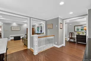27 Longwood Dr, South Huntington, NY 11746 - Photo 11